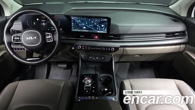 Kia Carnival Generation 4 — Фото автомобиля 10