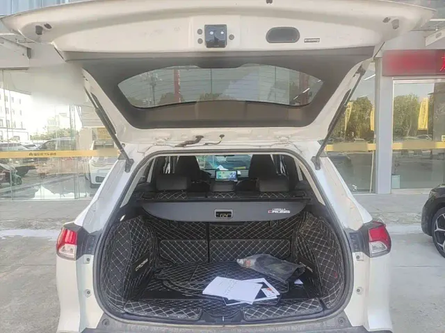 Toyota Corolla Cross — Фото автомобиля 18
