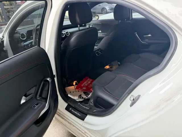 Mercedes-Benz A-Class — Фото автомобиля 5