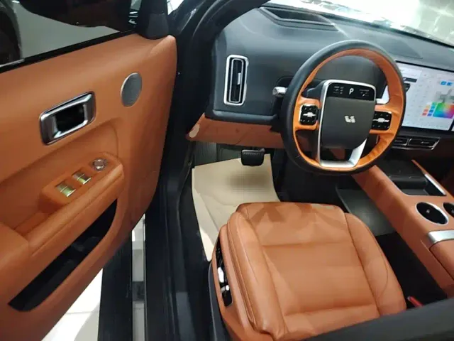 Li Auto L7 — Фото автомобиля 15
