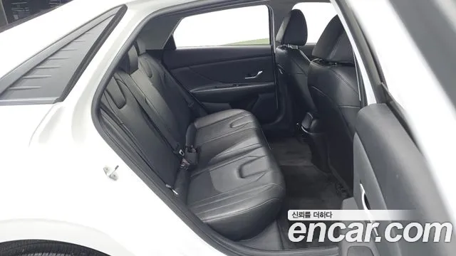 Hyundai Avante — Фото автомобиля 23