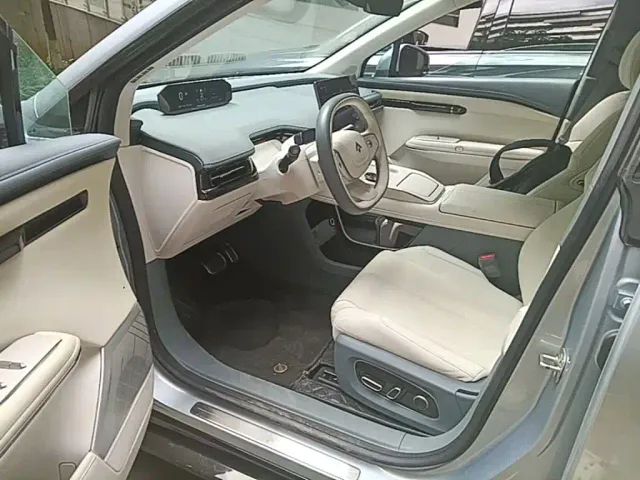 GAC Hyptec HT — Фото автомобиля 15