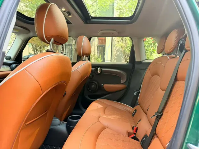 MINI Hatch — Фото автомобиля 6