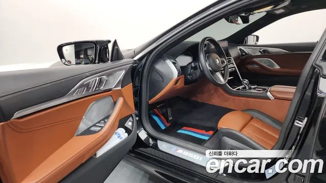 BMW 8 Series G15 — Фото автомобиля 10