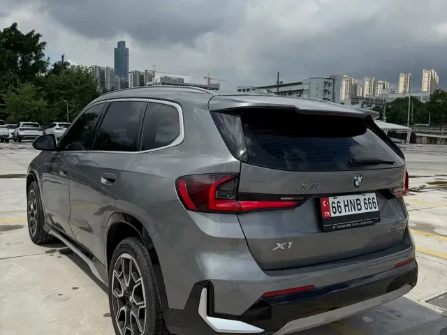 BMW X1 — Фото автомобиля 8