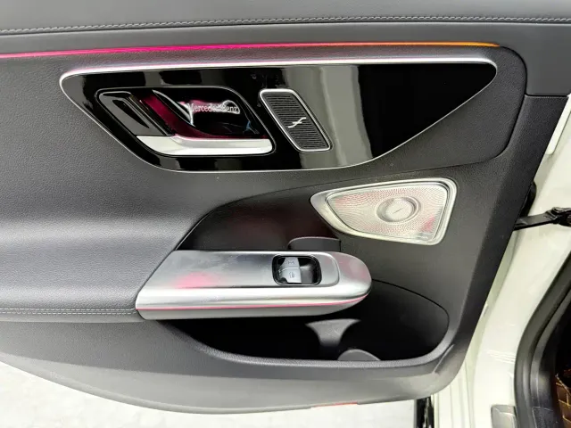 Mercedes-Benz C-Class — Фото автомобиля 13