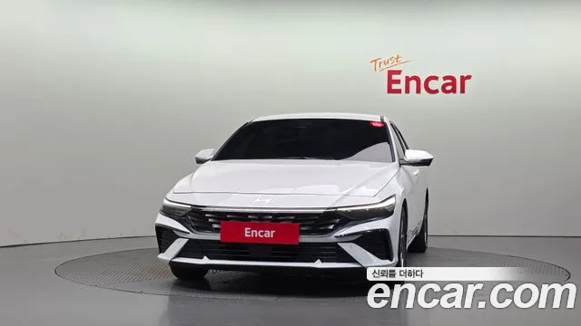 Hyundai AVANTE Новый Avante (CN7) — Фото автомобиля 3