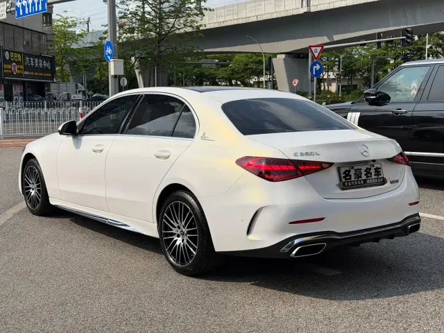 Mercedes-Benz C-Class — Фото автомобиля 3