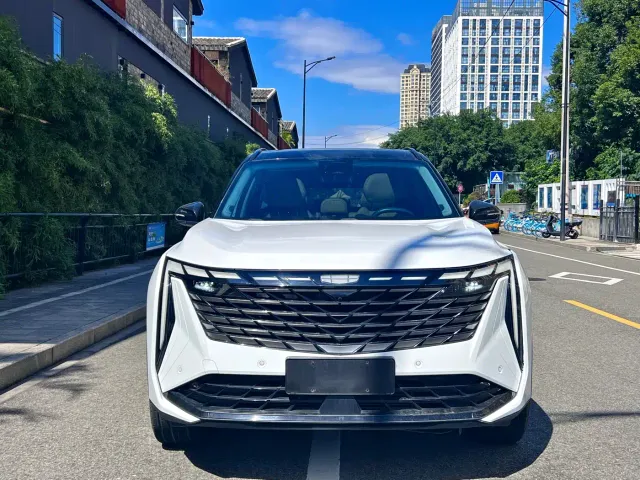 Geely Boyue L — Фото автомобиля 2