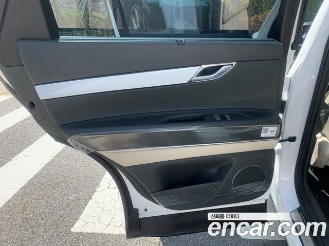 Genesis GV80 — Фото автомобиля 15