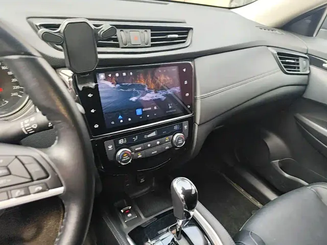 Nissan X-Trail — Фото автомобиля 12