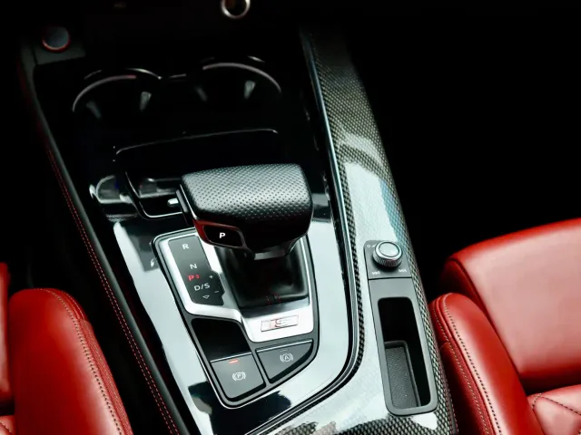 Audi S4 — Фото автомобиля 13