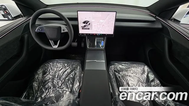 Tesla Model Y — Фото автомобиля 10