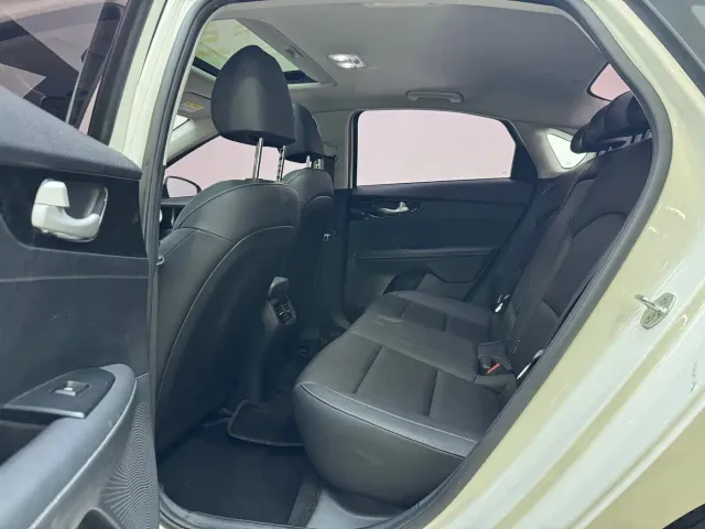 Kia K3 — Фото автомобиля 7