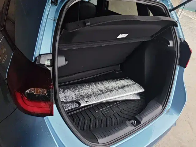 Honda Fit — Фото автомобиля 4