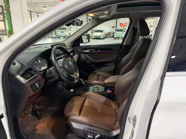 BMW X1 — Фото автомобиля 9