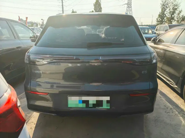 Geely Galaxy E5 — Фото автомобиля 8