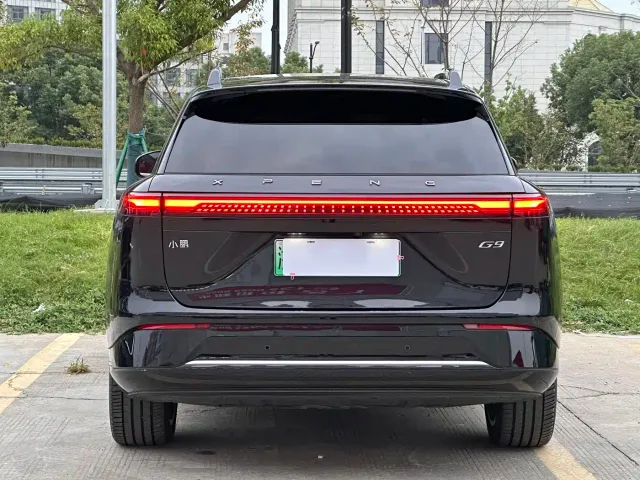 Xpeng G9 — Фото автомобиля 13