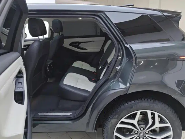 Land Rover Range Rover Evoque — Фото автомобиля 11