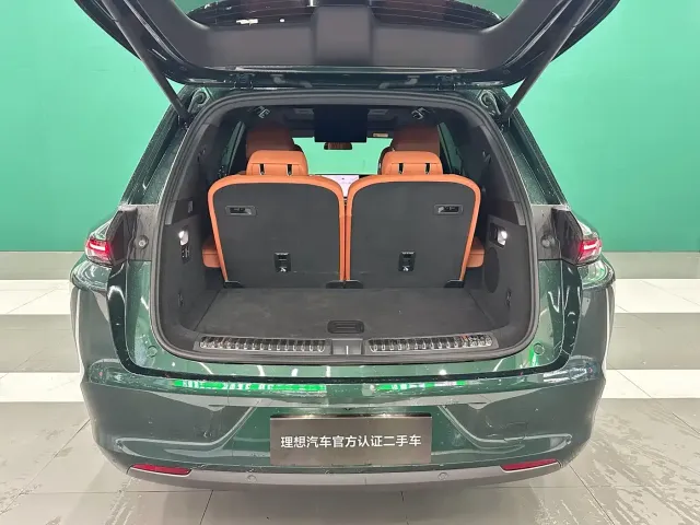 Li Auto Li L8 2025 Ultra Smart Renewal Edition — Фото автомобиля 12