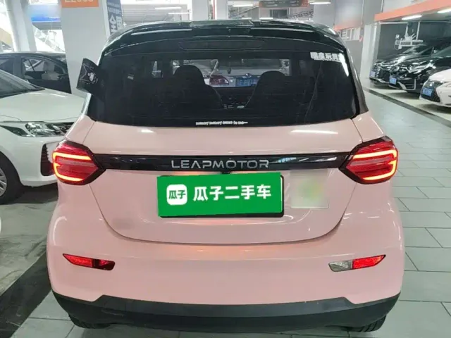 Leapmotor T03 — Фото автомобиля 5