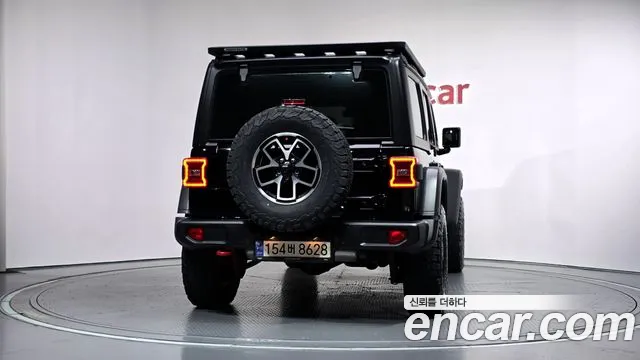 Jeep Wrangler — Фото автомобиля 4
