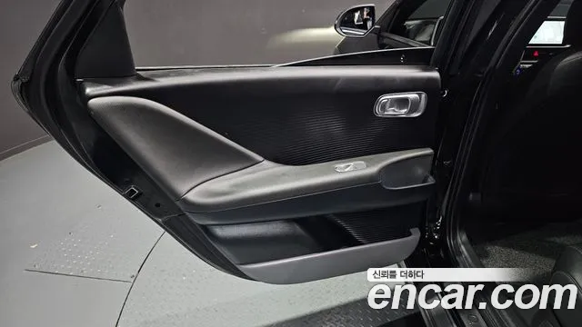 Hyundai Ioniq 6 — Фото автомобиля 14