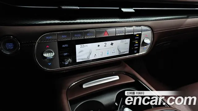 Genesis G90 Бензин 3.5 турбо AWD — Фото автомобиля 17