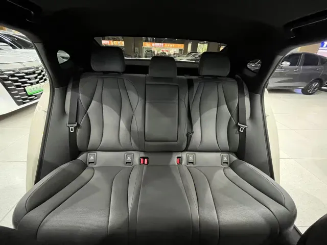 BYD Seal 07 DM-i — Фото автомобиля 12