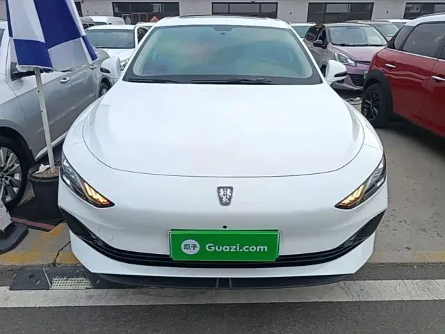 Roewe D7 — Фото автомобиля 2