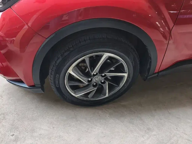 Toyota C-HR — Фото автомобиля 22