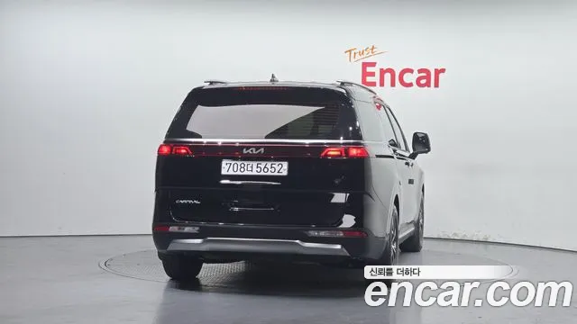 Kia Canival Carnival 4 поколение Дизель 11 мест Signature — Фото автомобиля 4