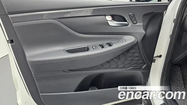 Hyundai Santafe — Фото автомобиля 20