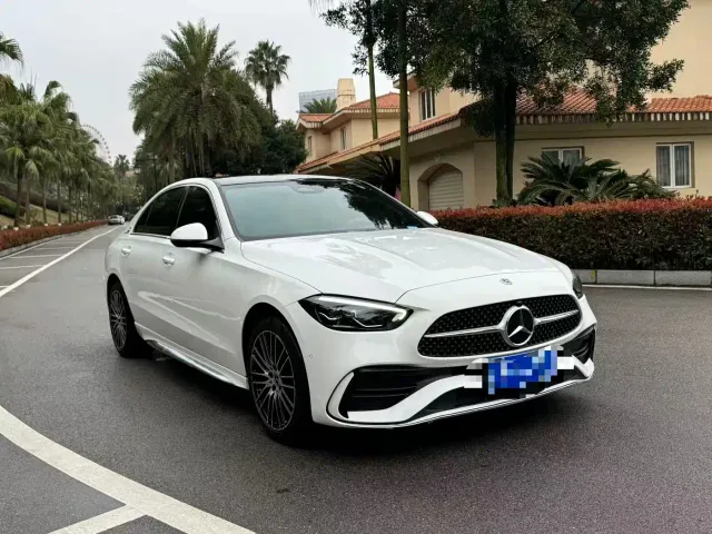 Mercedes-Benz C-Class — Фото автомобиля 2