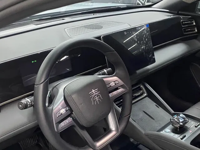 BYD Qin L — Фото автомобиля 6