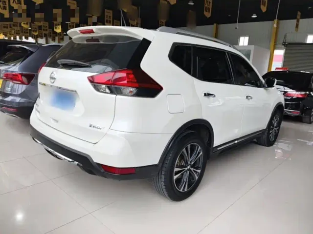 Nissan X-Trail — Фото автомобиля 6