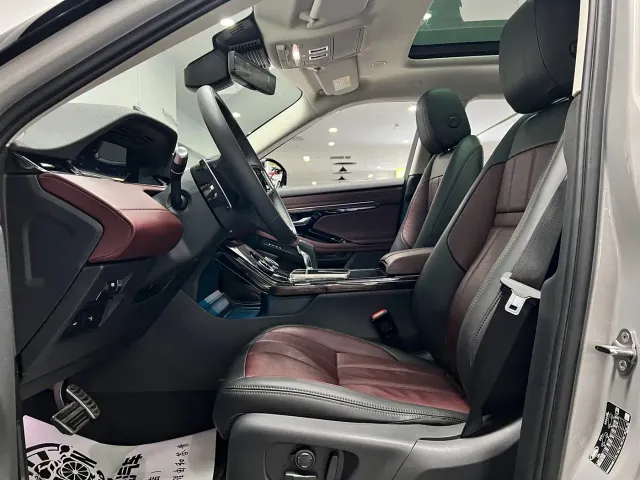 Land Rover Range Rover Evoque — Фото автомобиля 17