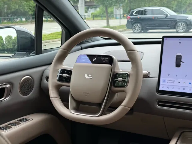 Li Auto i6 — Фото автомобиля 13