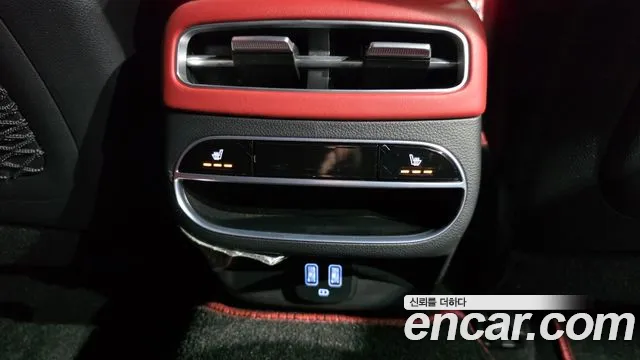 Genesis GV70 — Фото автомобиля 18