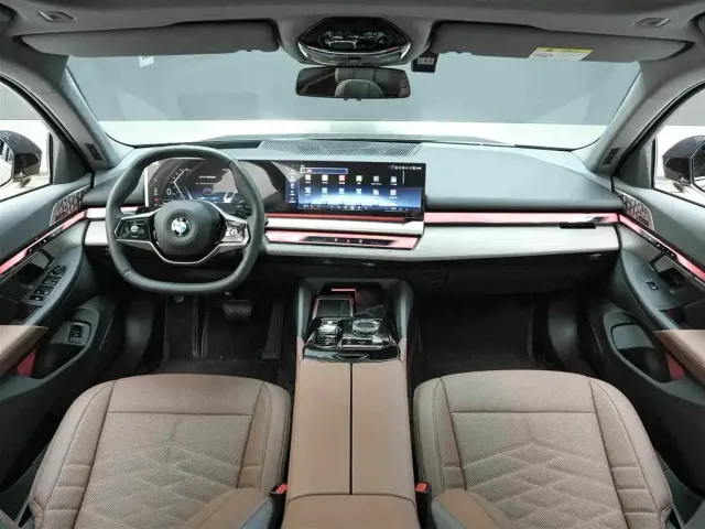 BMW 5 Series — Фото автомобиля 6