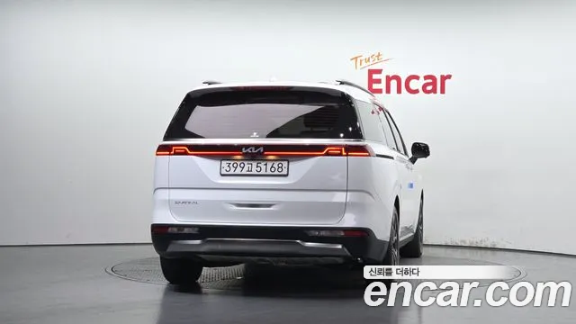Kia Canival Carnival 4 поколение Бензин 7 мест Signature — Фото автомобиля 4
