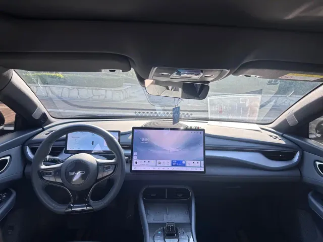 BYD Seal 06 GT — Фото автомобиля 3