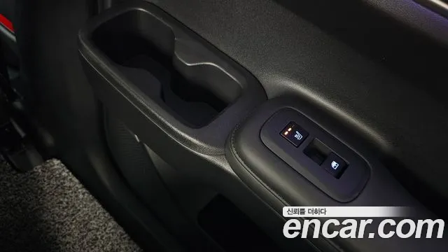 Hyundai Santa Fe — Фото автомобиля 24