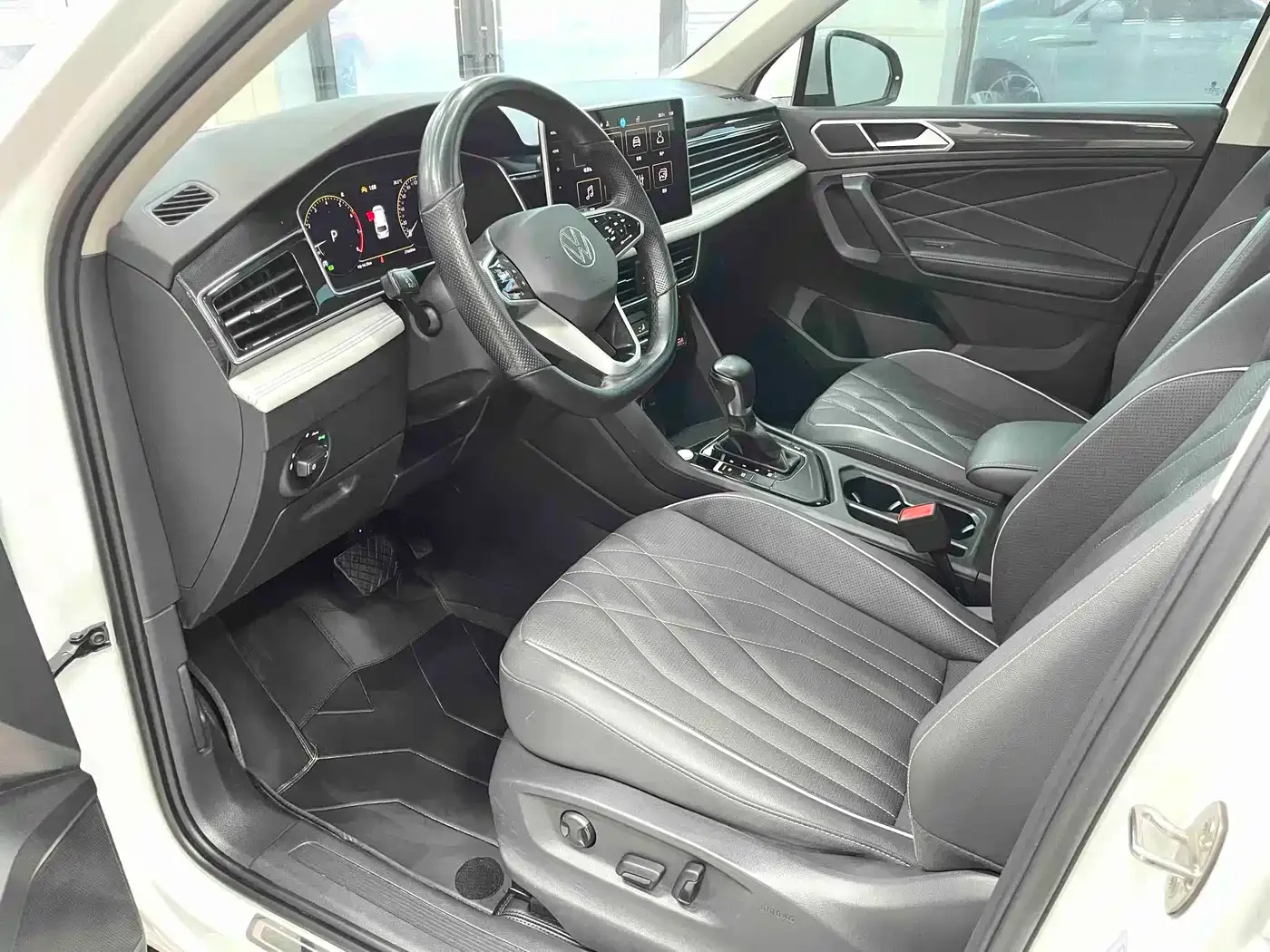 Volkswagen Tiguan L 2023 280TSI 2WD Trend Limited Edition — Фото автомобиля 7