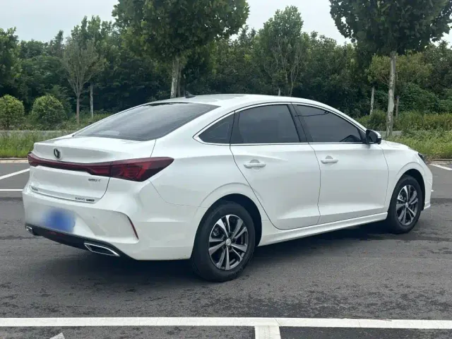 Changan Eado — Фото автомобиля 20
