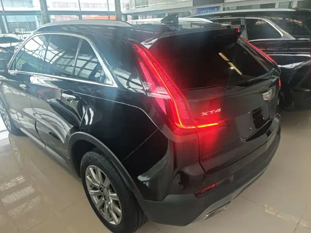 Cadillac XT4 — Фото автомобиля 22