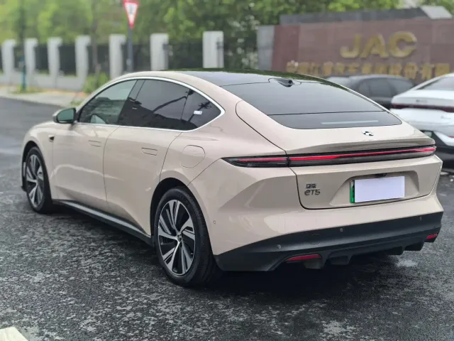Nio ET5 — Фото автомобиля 7