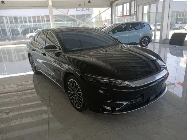 BYD Han — Фото автомобиля 3
