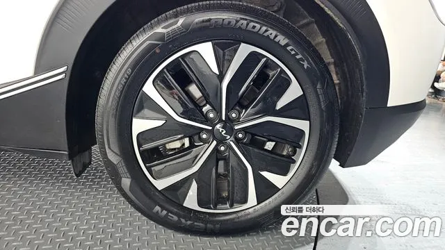 Kia EV6 — Фото автомобиля 18