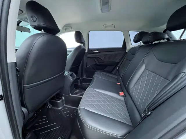 Volkswagen Tharu — Фото автомобиля 6